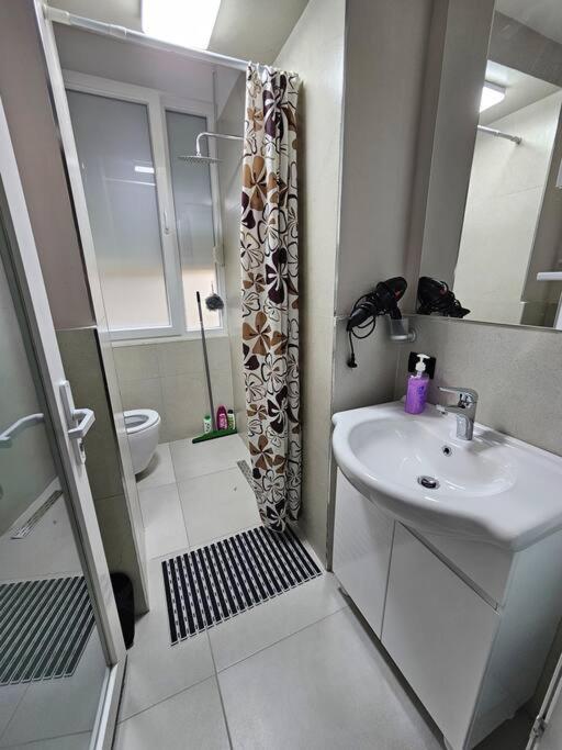 Apartament Studio Near Us Embassy With Balcony Tirana Zewnętrze zdjęcie